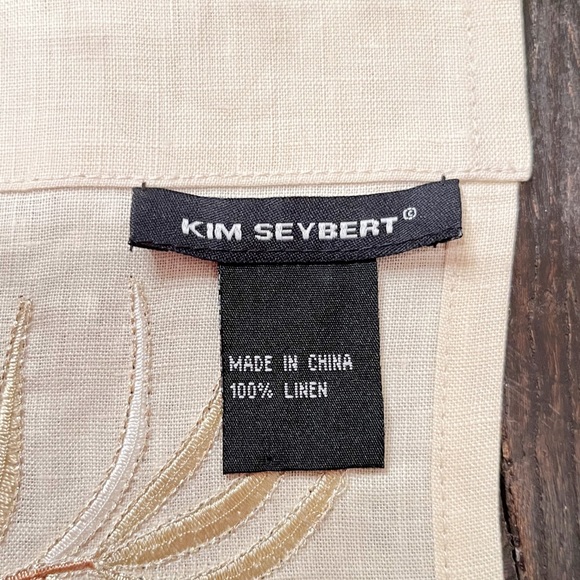 Kim Seybert Ecru Set of Two Embroidered Linen Guest Hand Towels, NWOT, Gorgeous - Picture 5 of 5